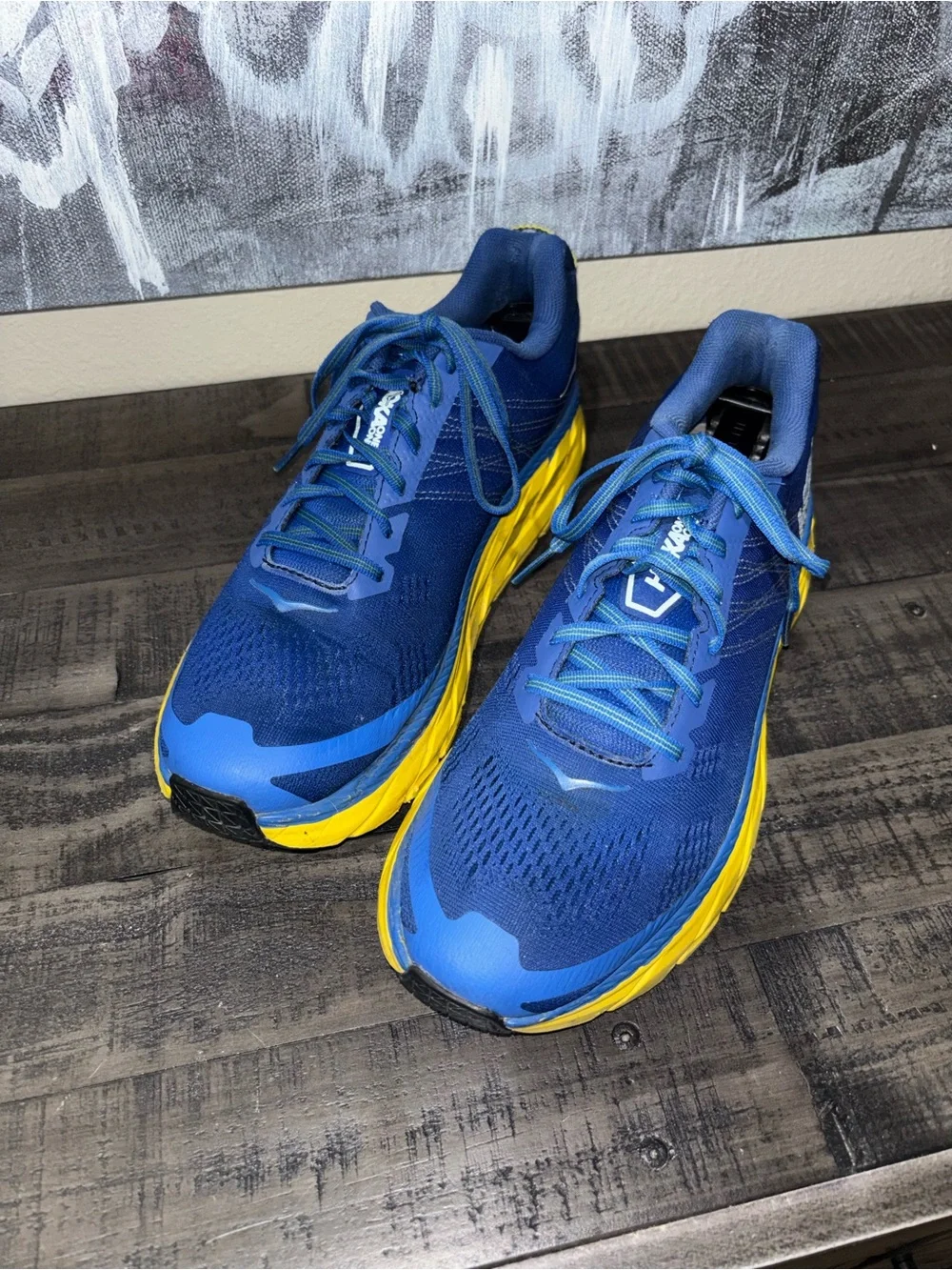 Hoka One One Clifton 6 MENS SZ 9
